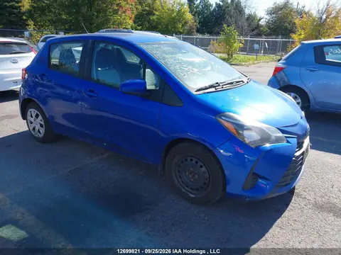 VNKKTUD37JA092271 — 2018 Toyota Yaris LE, Передняя часть (Front), фото до ремонта