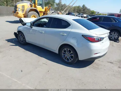 2019 Toyota Yaris Xle VIN 3MYDLBYV0KY507110 фото 3