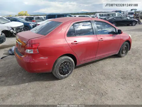 2008 Toyota Yaris VIN JTDBT923281249188 фото 4