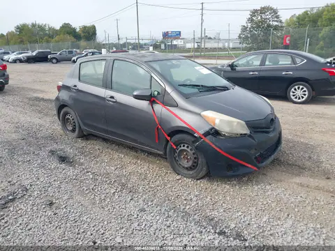 JTDKTUD34DD543989 — 2013 Toyota Yaris, Естественный износ, фото до ремонта