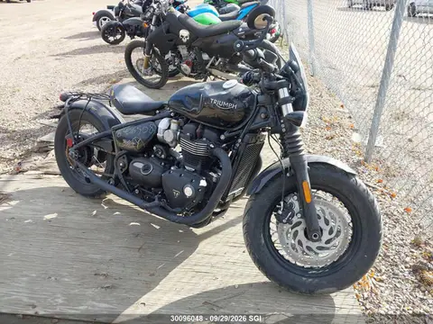 SMTD53HL8JT874018 — 2018 Triumph Motorcycle Bonneville Bobber Black, Повреждения со всех сторон (All Over), фото до ремонта