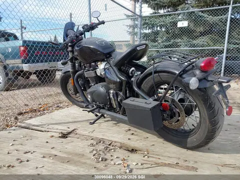 2018 Triumph Motorcycle Bonneville Bobber Black VIN SMTD53HL8JT874018 фото 3