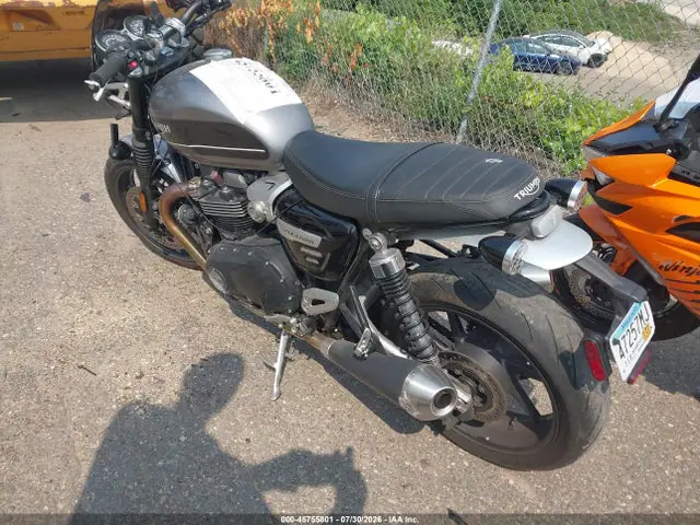 SMTD54HFXKT933636 — 2019 Triumph Motorcycle Speed Twin, фото 3 с аукциона IAAI 29.09.2026, Передняя часть