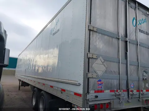 2018 Utility Trailer Mfg 3000r Reefer Trailer VIN 1UYVS2534J2325319 фото 3