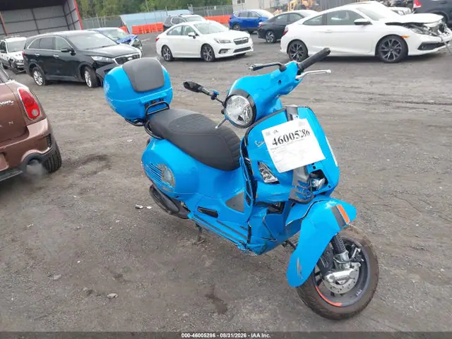 ZAPMD30N1S5200263 — 2025 Vespa Gts 310, Правый бок (Right Side), фото до ремонта