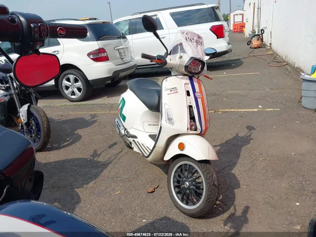 2017 Vespa Sprint 150 3v VIN ZAPM818G8H5401844 фото 1