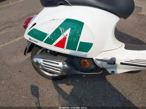 2017 Vespa Sprint 150 3v VIN ZAPM818G8H5401844 фото 8