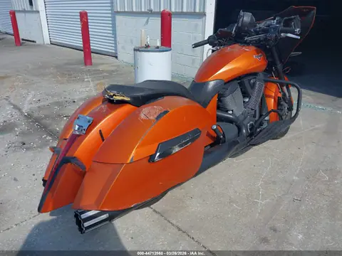 2017 Victory Motorcycles Cross Country VIN 5VPXDAAA5H3057600 фото 4