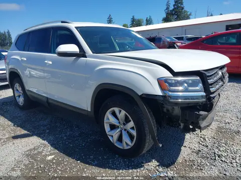 1V2GR2CA1JC541898 — 2018 Volkswagen Atlas 3.6L V6 S, Передняя часть (Front End), фото до ремонта
