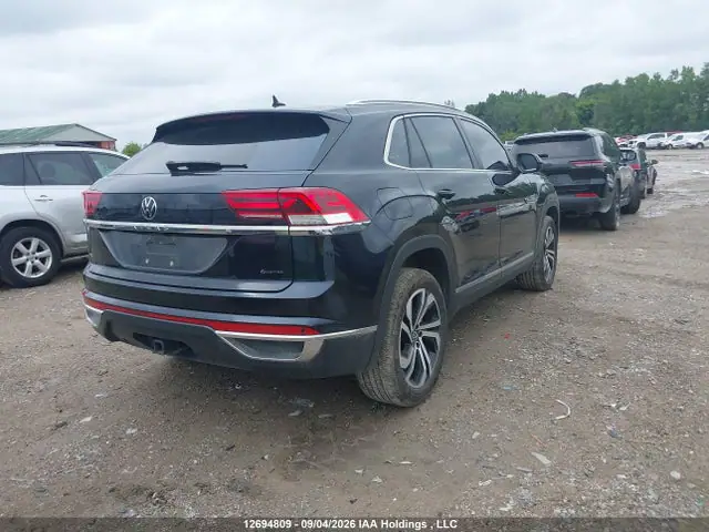 1V2BE2CA5PC201975 — 2023 Volkswagen Atlas Cross Sport SEL, фото 4 с аукциона IAAI 14.10.2026, Левый бок