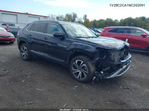 1V2BC2CA1NC202091 — 2022 Volkswagen Atlas Cross Sport, Передняя часть, фото до ремонта