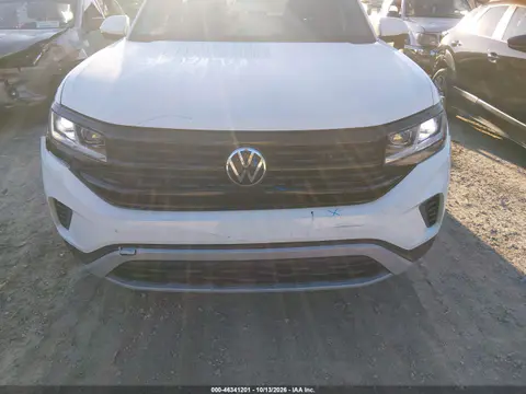 1V2DC2CA1PC211370 — 2023 Volkswagen Atlas Cross Sport, Передняя часть, фото до ремонта