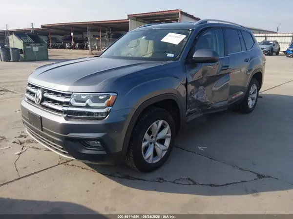 1V2DR2CA6JC578867 — 2018 Volkswagen Atlas, фото 2 с аукциона IAAI, Левый бок