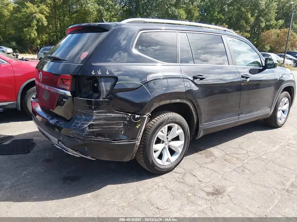 1V2CR2CA7JC530855 — 2018 Volkswagen Atlas, фото 4 с аукциона IAAI, Задняя часть справа