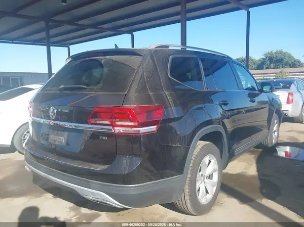 1V2DP2CA4JC600225 — 2018 Volkswagen Atlas, фото 4 с аукциона IAAI, Передняя часть справа