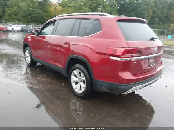 1V2LR2CA4JC527637 — 2018 Volkswagen Atlas, фото 3 с аукциона IAAI, Не указано