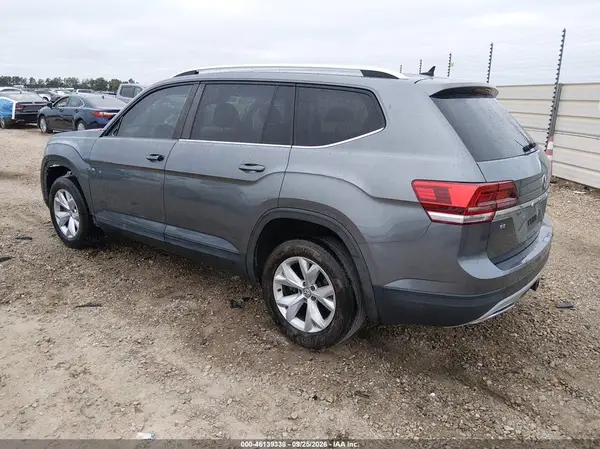 1V2WR2CA9KC533352 — 2019 Volkswagen Atlas, фото 3 с аукциона IAAI, Вандализм