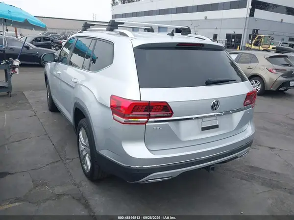 1V2ER2CA8KC518143 — 2019 Volkswagen Atlas, фото 3 с аукциона IAAI, Задняя часть справа