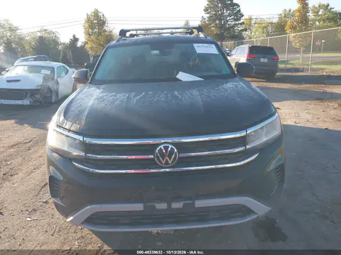 1V2JR2CA6MC508227 — 2021 Volkswagen Atlas, Передний левый, фото до ремонта