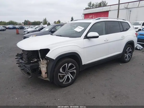 1V2BR2CA1NC504950 — 2022 Volkswagen Atlas, фото 2 с аукциона IAAI, Передняя часть