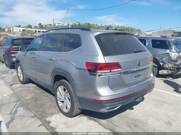 1V2JR2CA2NC554221 — 2022 Volkswagen Atlas, фото 3 с аукциона IAAI 14.10.2026, Передняя часть справа