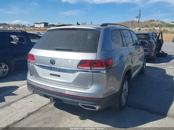 1V2JR2CA2NC554221 — 2022 Volkswagen Atlas, фото 4 с аукциона IAAI 14.10.2026, Передняя часть справа