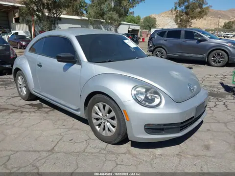 2014 Volkswagen Beetle 1.8t Entry VIN 3VWF17AT1EM636467 фото 1