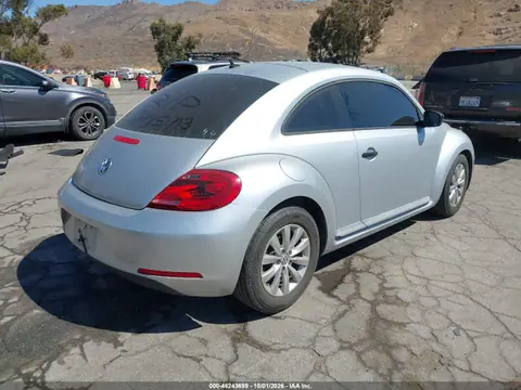 2014 Volkswagen Beetle 1.8t Entry VIN 3VWF17AT1EM636467 фото 4