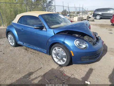 3VW517AT0GM822984 — 2016 Volkswagen Beetle 1.8T SEL, Передняя часть (Front End), фото до ремонта
