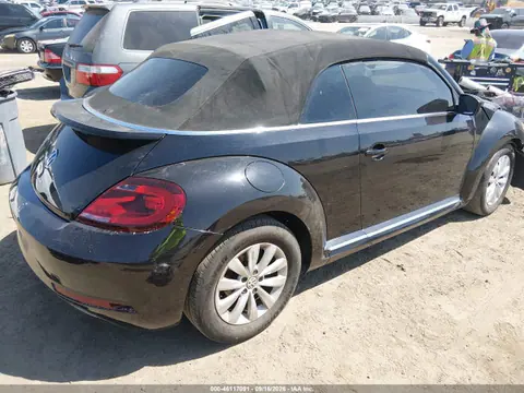 2018 Volkswagen Beetle 2.0t Coast/2.0t S/2.0t Se VIN 3VW5DAATXJM516130 фото 4
