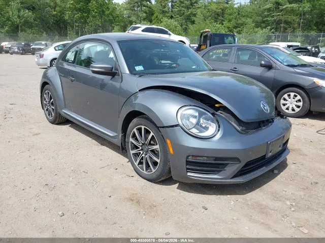 2018 Volkswagen Beetle 2.0t Coast/2.0t S VIN 3VWFD7AT9JM711336 фото 1