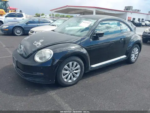 2014 Volkswagen Beetle 1.8t Entry VIN 3VWF17ATXEM641005 фото 2