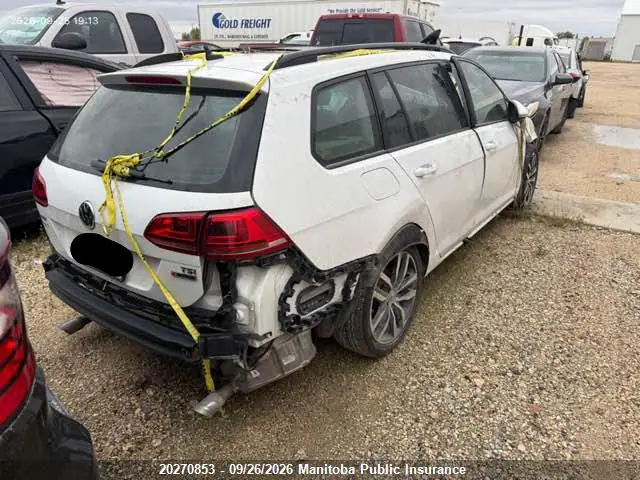3VW017AU2HM516972 — 2017 Volkswagen Golf 1.8 Tsi 4MOTION, фото 4 с аукциона IAAI 29.09.2026, Опрокидывание