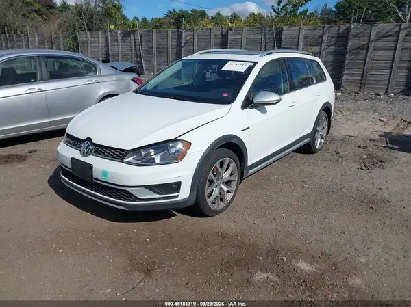 3VWH17AU0HM541971 — 2017 Volkswagen GOLF Alltrack, фото 2 с аукциона IAAI, Естественный износ