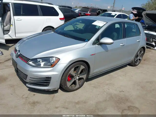 3VW5T7AU8HM033261 — 2017 Volkswagen Golf GTI Autobahn 4-Door/S 4-Door/SE 4-Door/Sport 4-Door, фото 2 с аукциона IAAI 30.09.2026, Повреждения снизу
