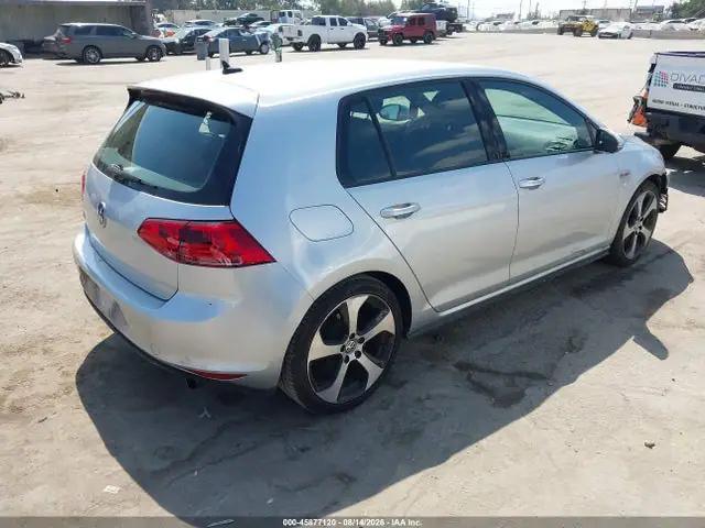 3VW5T7AU8HM033261 — 2017 Volkswagen Golf GTI Autobahn 4-Door/S 4-Door/SE 4-Door/Sport 4-Door, фото 4 с аукциона IAAI 30.09.2026, Повреждения снизу