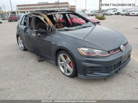 3VW6T7AU2KM010876 — 2019 Volkswagen Golf GTI, Огонь в салоне, фото до ремонта