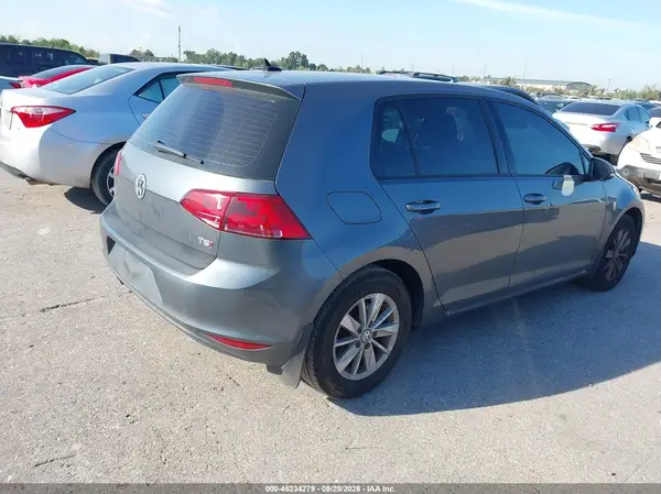 3VW217AUXGM042194 — 2016 Volkswagen GOLF, фото 4 с аукциона IAAI, Естественный износ