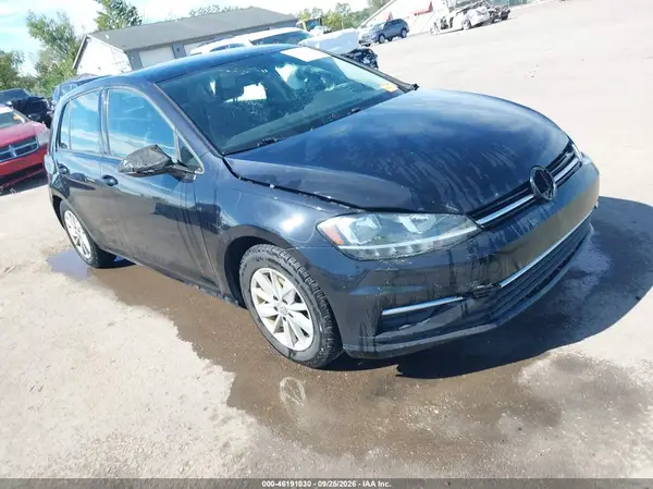 3VWG17AU8JM253567 — 2018 Volkswagen GOLF, Передняя часть (Front & Rear), фото до ремонта
