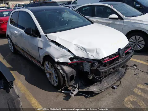 3VWTT7AU9HM039500 — 2017 Volkswagen GTI S, Передняя часть справа (Right Front), фото до ремонта