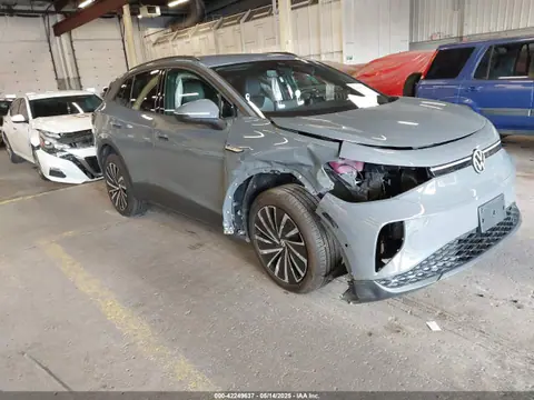 1V2DSPE88RC023555 — 2024 Volkswagen ID.4 AWD Pro, Передняя часть (Front End), фото до ремонта