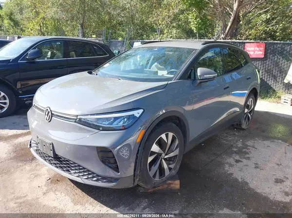 1V2BMPE85RC008058 — 2024 Volkswagen ID.4, фото 2 с аукциона IAAI, Правый бок