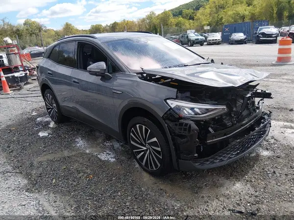 1V2DSPE80SC001278 — 2025 Volkswagen ID.4, Передняя часть (Front End), фото до ремонта