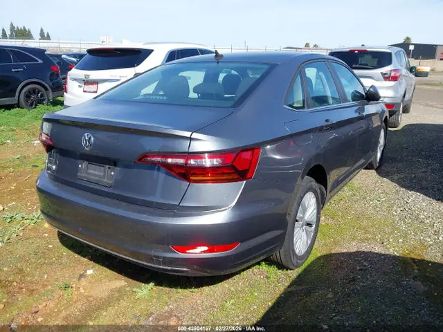 3VWC57BU5KM226250 — 2019 Volkswagen Jetta 1.4T R-Line/1.4T S/1.4T SE, фото 4 с аукциона IAAI 30.09.2026, Изъят кредитором