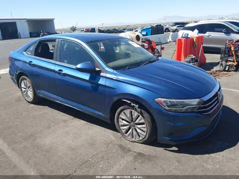 3VWC57BU6KM037588 — 2019 Volkswagen Jetta 1.4T R-Line/1.4T S/1.4T SE, Передняя часть слева (Left Front), фото до ремонта