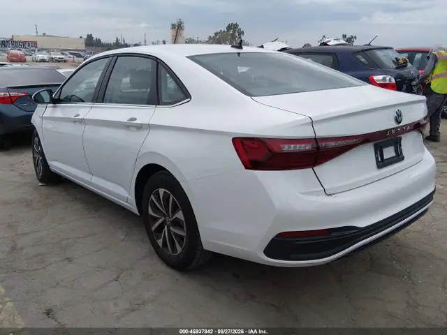 3VW5X7BU8SM060986 — 2025 Volkswagen Jetta 1.5T S, фото 3 с аукциона IAAI 14.10.2026, Передняя часть