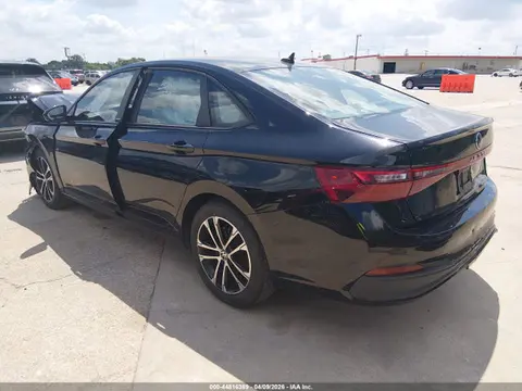 2025 Volkswagen Jetta 1.5t Sport VIN 3VWBX7BU4SM070689 фото 3