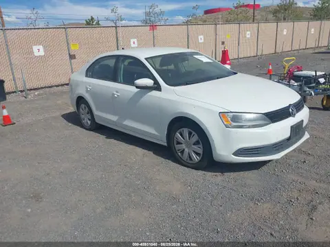 3VWD17AJ0EM424584 — 2014 Volkswagen Jetta 1.8T SE, Естественный износ (Normal Wear & Tear), фото до ремонта