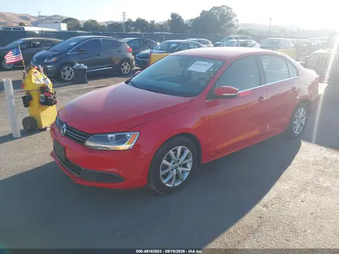 2014 Volkswagen Jetta 1.8t Se VIN 3VWD07AJ7EM335940 фото 2