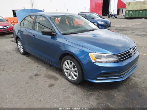 3VWD17AJ7FM219264 — 2015 Volkswagen Jetta 1.8T SE, Задняя часть (Rear), фото до ремонта